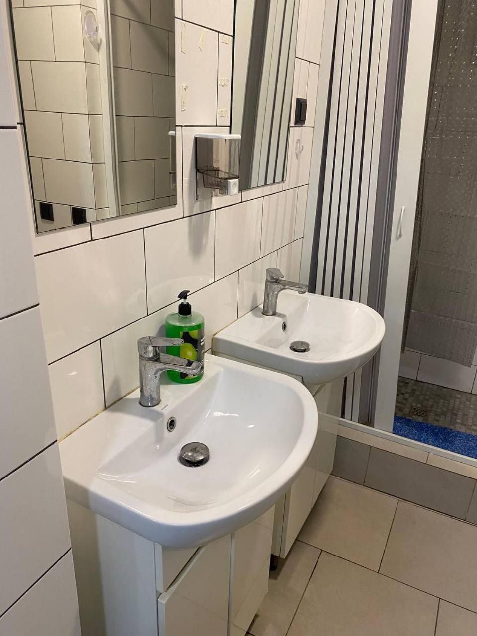 Hostel U-kurenivska15a